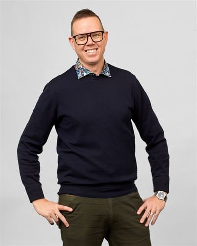 Fredrik Pargéus, assisterande mäklare i Sundsvall