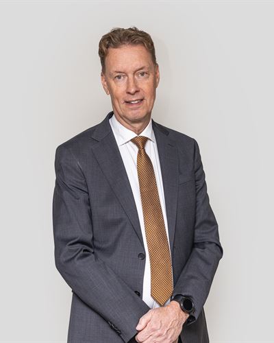 Patrik Gotthold, ansvarig mäklare i Sigtuna Märsta Rosersberg