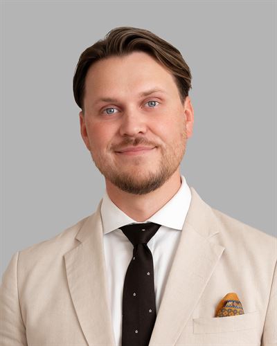 Max Huss, ansvarig mäklare i Stockholm Innerstan