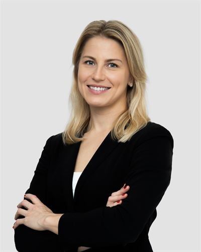 Sandra Johansson, mäklare i Uppsala kommersiella