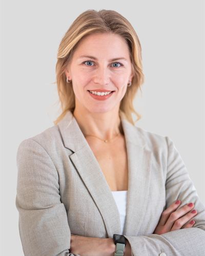 Sandra Johansson, mäklare i Uppsala kommersiella
