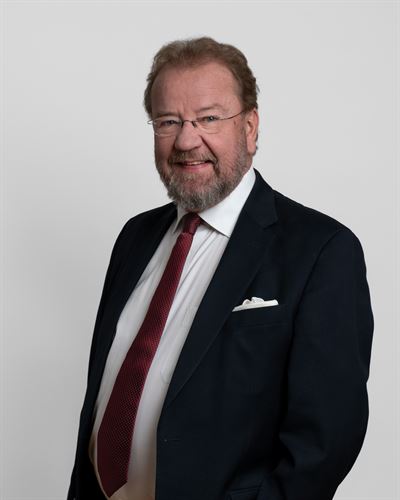 Guy Wallster, ansvarig mäklare i Täby & Danderyd