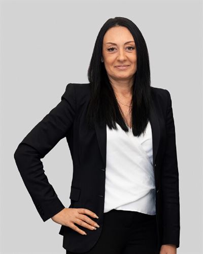 Biljana Milinovic, ansvarig mäklare i Haninge