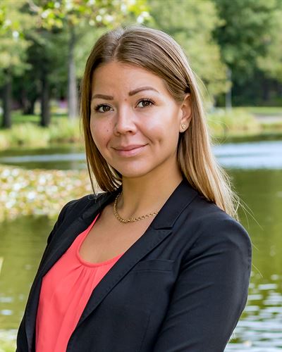 Michaela Lopez, ansvarig mäklare i Solna