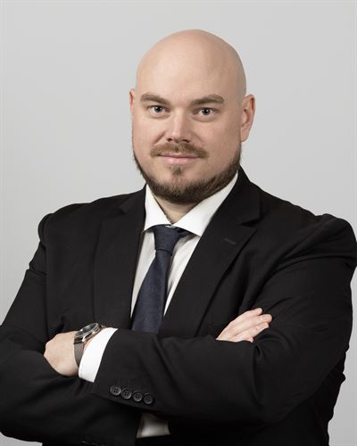 Carl Gustén, assisterande mäklare i Ludvika