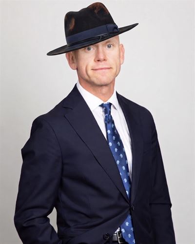 Hampus Widén, ansvarig mäklare i Saltsjö-Boo