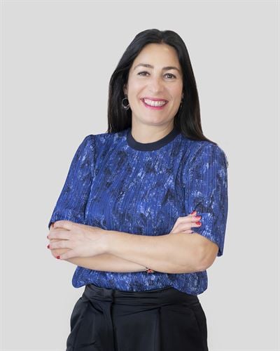Carmen López, mäklare i Malaga