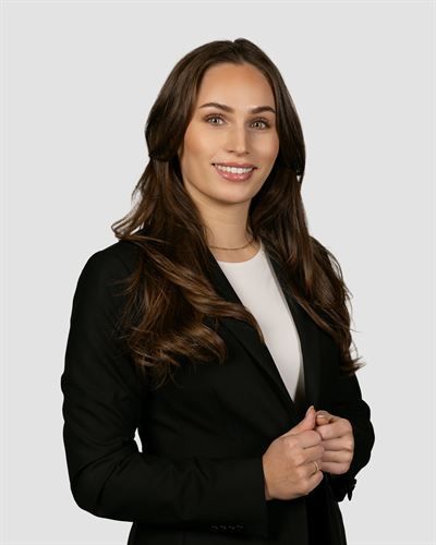 Amanda Fernqvist, ansvarig mäklare i Solna