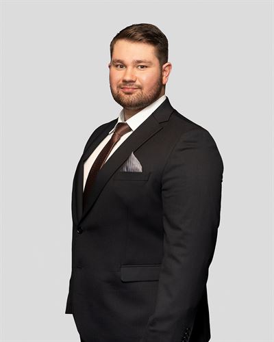 Robin Ilboga Östberg, ansvarig mäklare i Borås