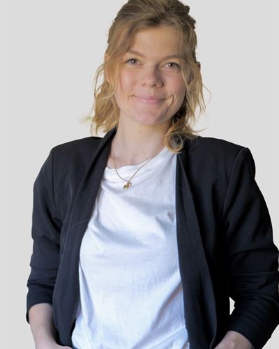 Elin Blomdahl, mäklarassistent/kontorsansvarig i Falköping