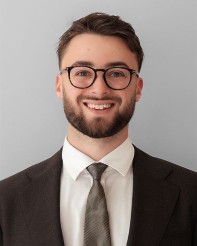 Max Levine Löwengart, ansvarig mäklare i Stockholm Kungsholmen