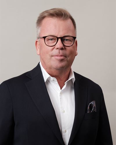 Kenneth Parkegren, ansvarig mäklare i Västerås