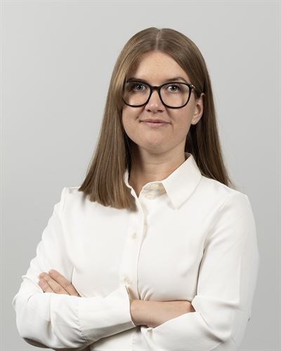 Maja Roberg, ansvarig mäklare i Ludvika