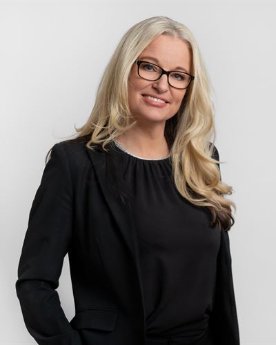 Lisa Almgren, ansvarig mäklare i Täby & Danderyd