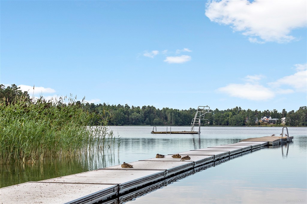 Att bo i Lillsjön  i upplands-bro