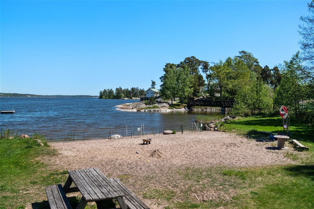 Mäklaruhset Österåker