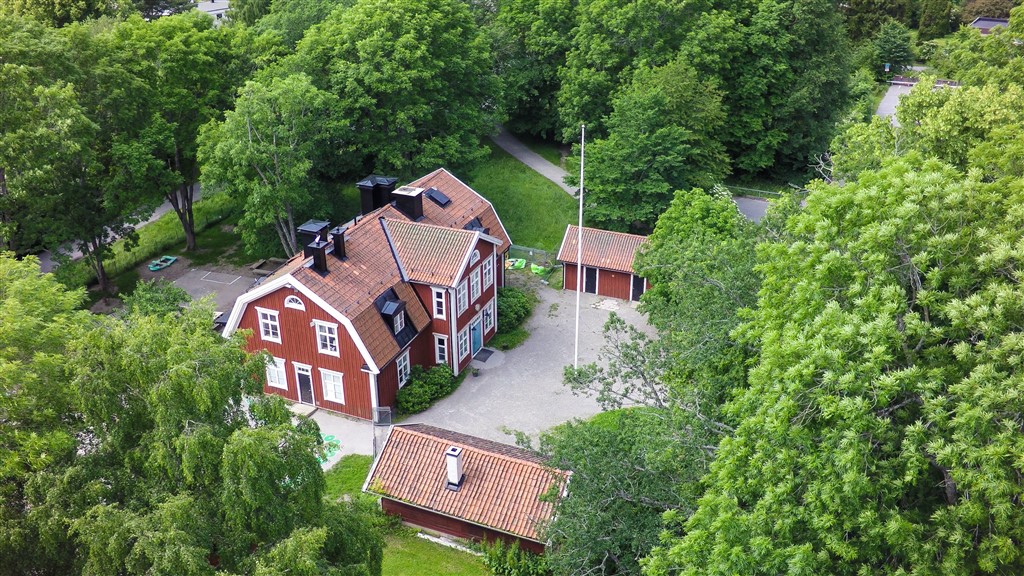 Mäklaruhset Älta