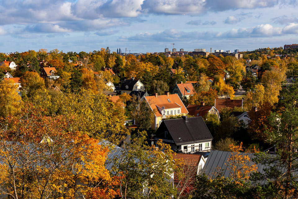 Bostadsmarknaden visar styrka trots ränteosäkerheten